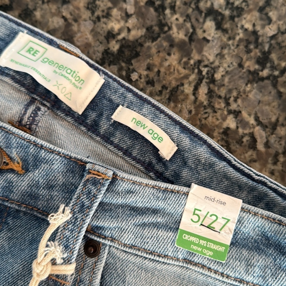 Regeneration by celebrity Pink cropped 90’s straight distressed jeans NWT 5/27 - Picture 9 of 11